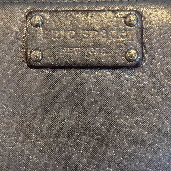 Kate Spade Continental wallet, silver metallic leather ♠️ - Picture 5 of 5